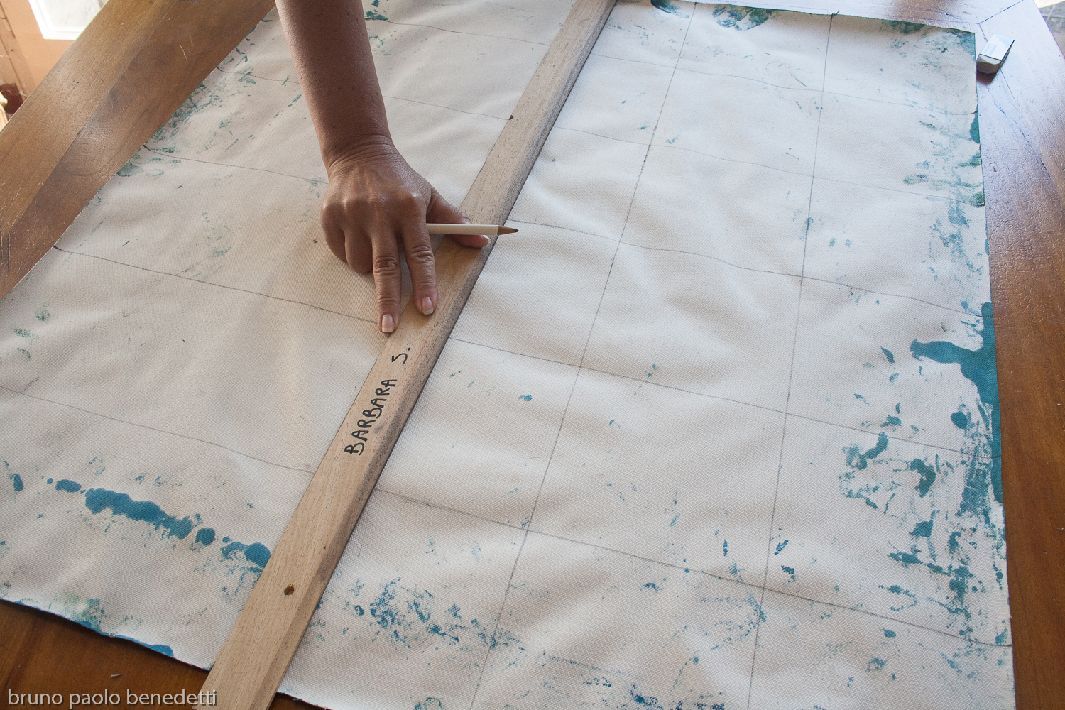 Barbara Stamegna drawing the grid of pieces for her Pieces Painting Project